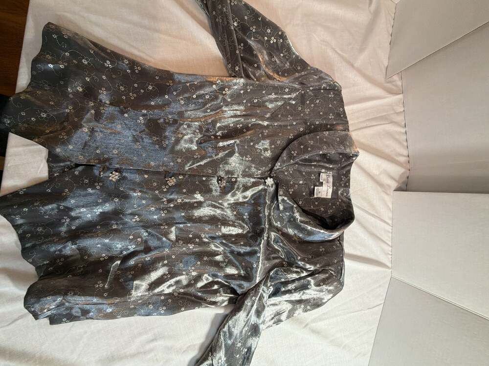 Betsy Lauren Metallic Floral Button Down Shirt Size 16